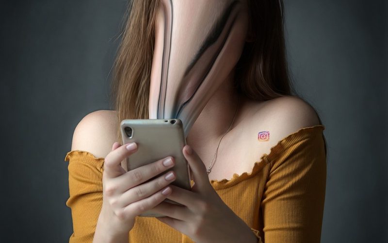 g124647f43818d36a77311672aeeddb86d49e0f20cd9925b0125d43ea9747ec727e111817baff441a69dafe17cb61fa7cbfbcc2a9950a0f13c18e32462bdfa269_1280-4542275 economía de la atención